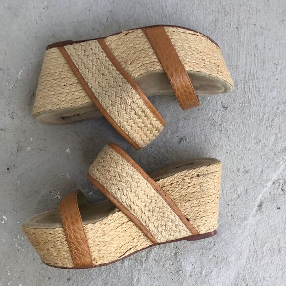 Elizabeth and James wedges - Picture 3 of 7